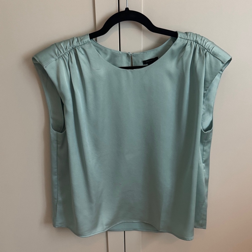 Ann Taylor Mint Green Cap Sleeve Blouse NWT